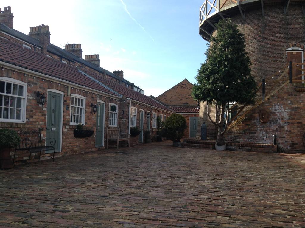 The Windmill Hotel Scarborough Luaran gambar